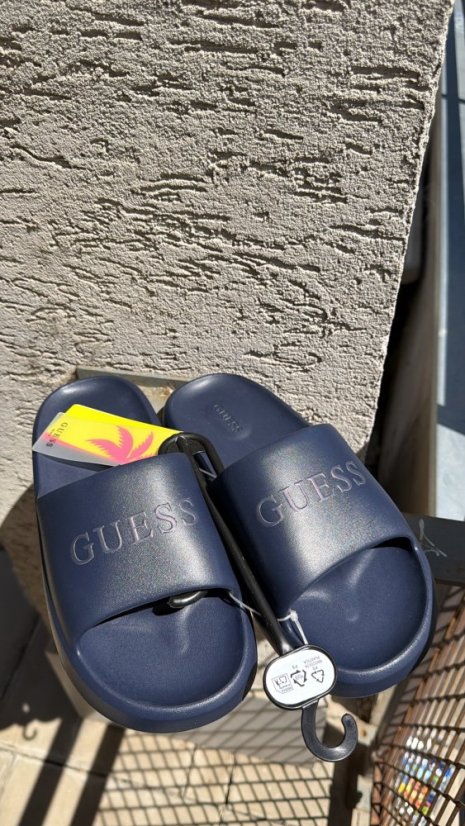 Pánske šlapky Guess - Veľkosť: 43/44