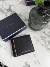 Pánska peňaženka Tommy Hilfiger - čierna